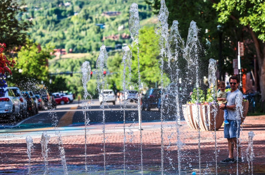Roaring Fork temps reach records as heat wave bakes the Southwest, world - Vimarsana News